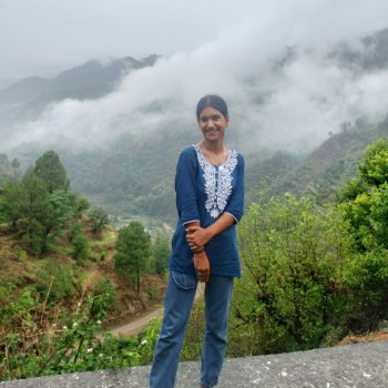 Khushi bhatt